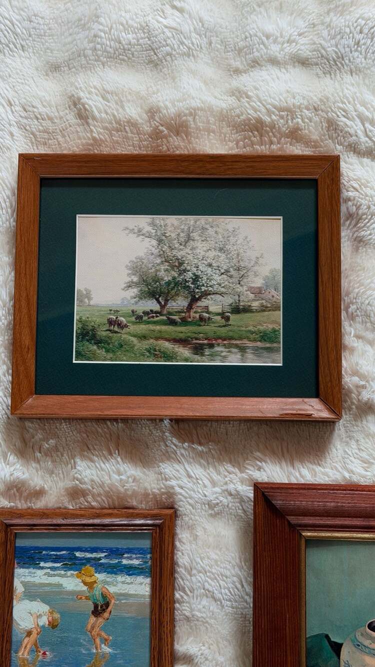 Curated gallery wall with matching oak frames contain famous artists prints - Picture 6 of 10